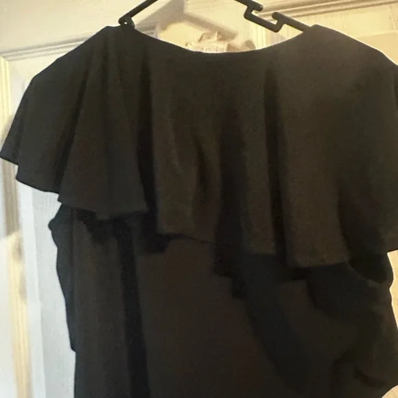 Black Ruffle Sleeve Bodysuit - Picture 2 of 4